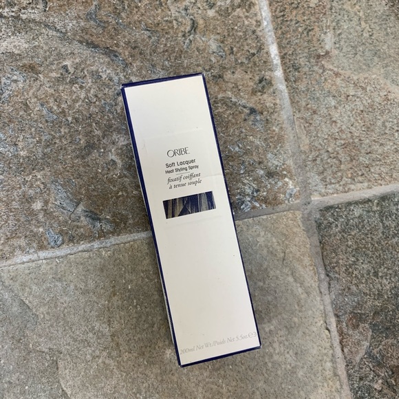 Oribe Soft Laquer Heat Styling Spray - Picture 3 of 3